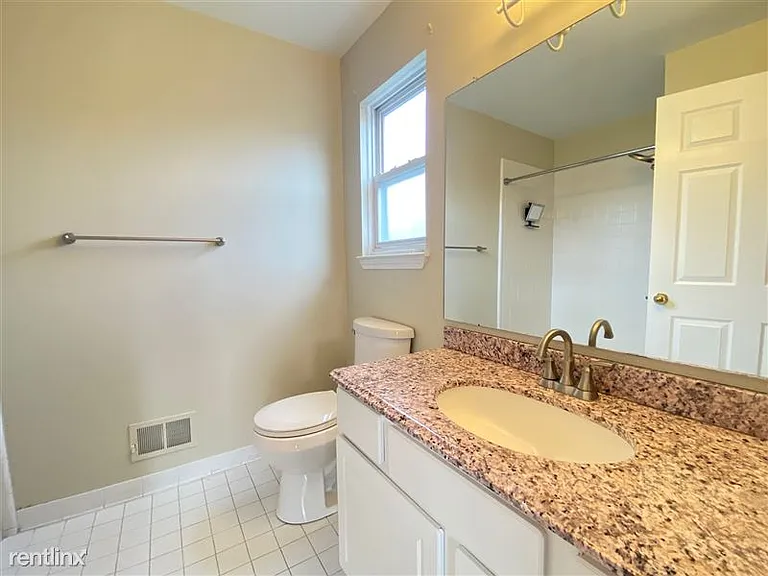 6710 Summerdale Ct E — Photo 28