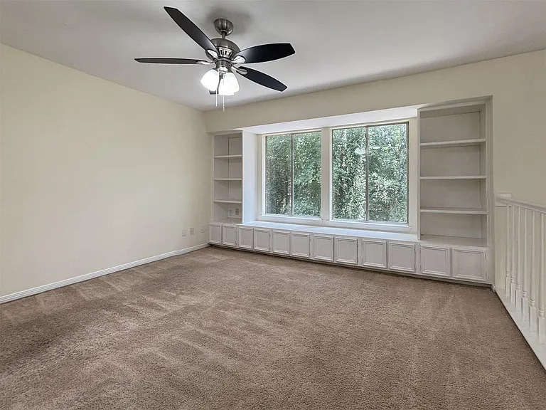 31 N Lakeridge Cir — Photo 19