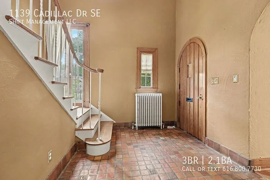 1139 Cadillac : 3 Bedroom — Photo 4
