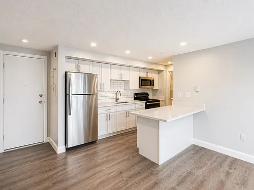 303 Grant St #13 Photo 1