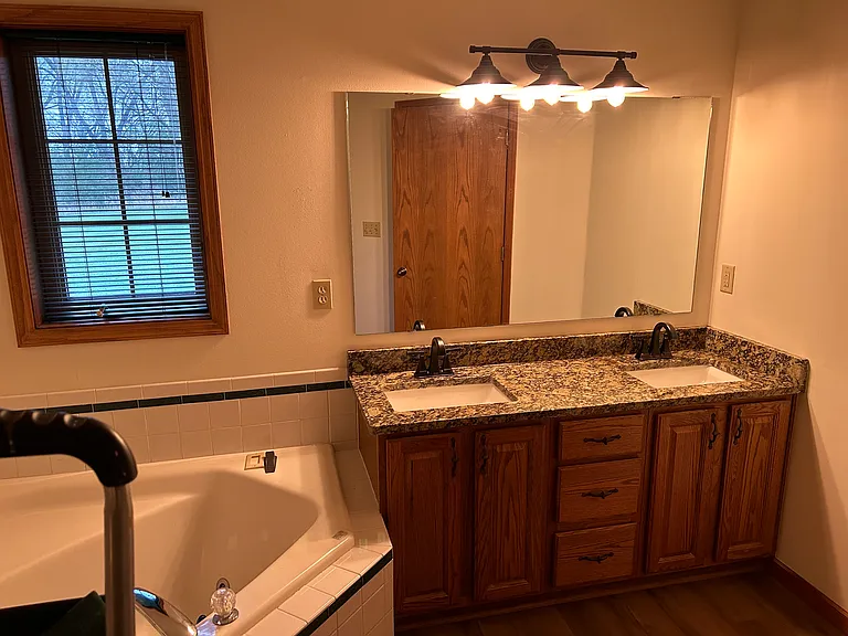 S78W29126 Frog Alley Rd — Photo 14
