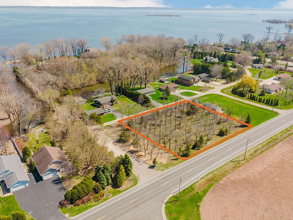 1st image of Lee Harbor Ln