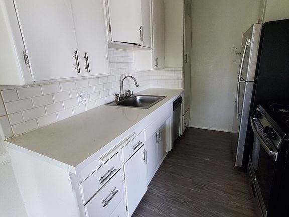 3rd image of 4847 W Slauson Ave APT 18
