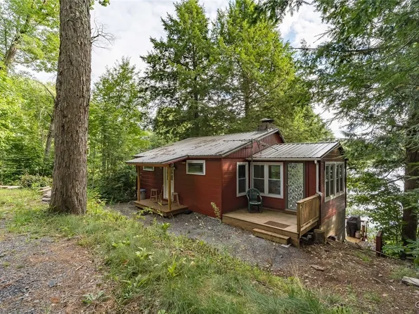 80 Krigbaum Dr, Altmar, NY 13302