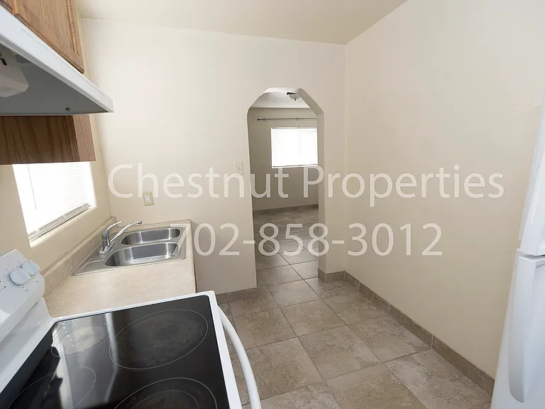 121 W Fleming Ave #121 — Photo 15
