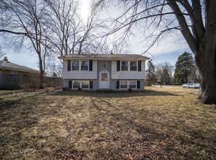 3431 W Ramsey Ave, Greenfield, WI 53221
