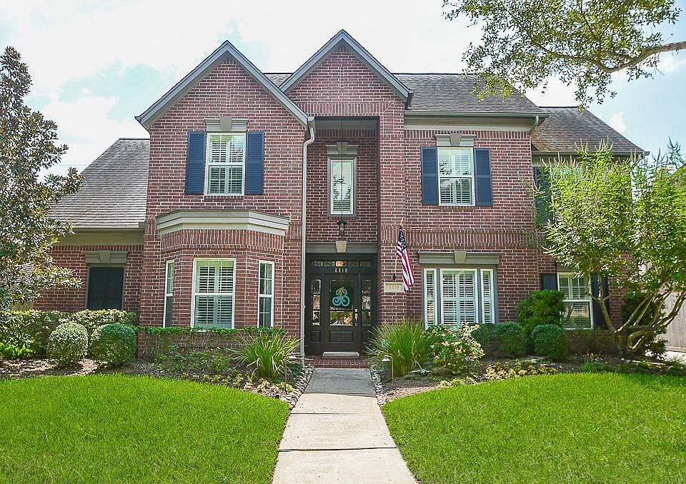 1st image of 4410 Balboa Dr