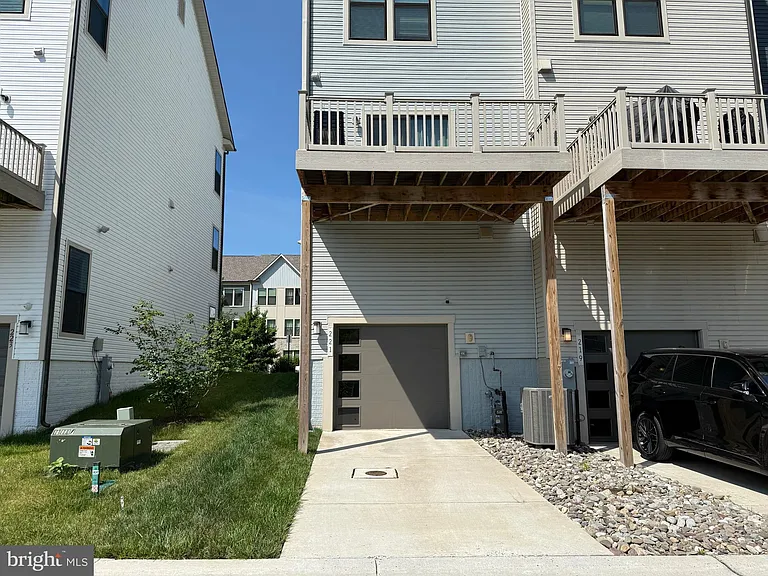 221 Narrowleaf Way — Photo 20