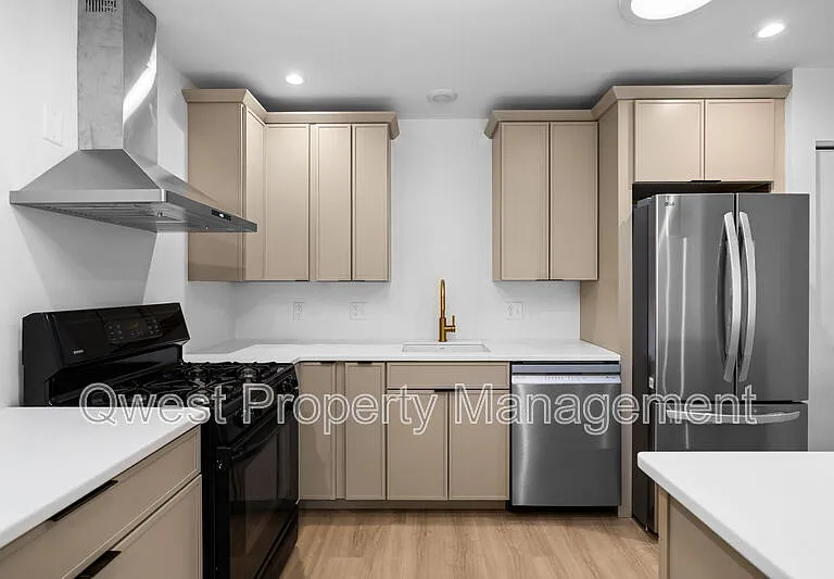 3477 Blackwood Dr — Photo 3