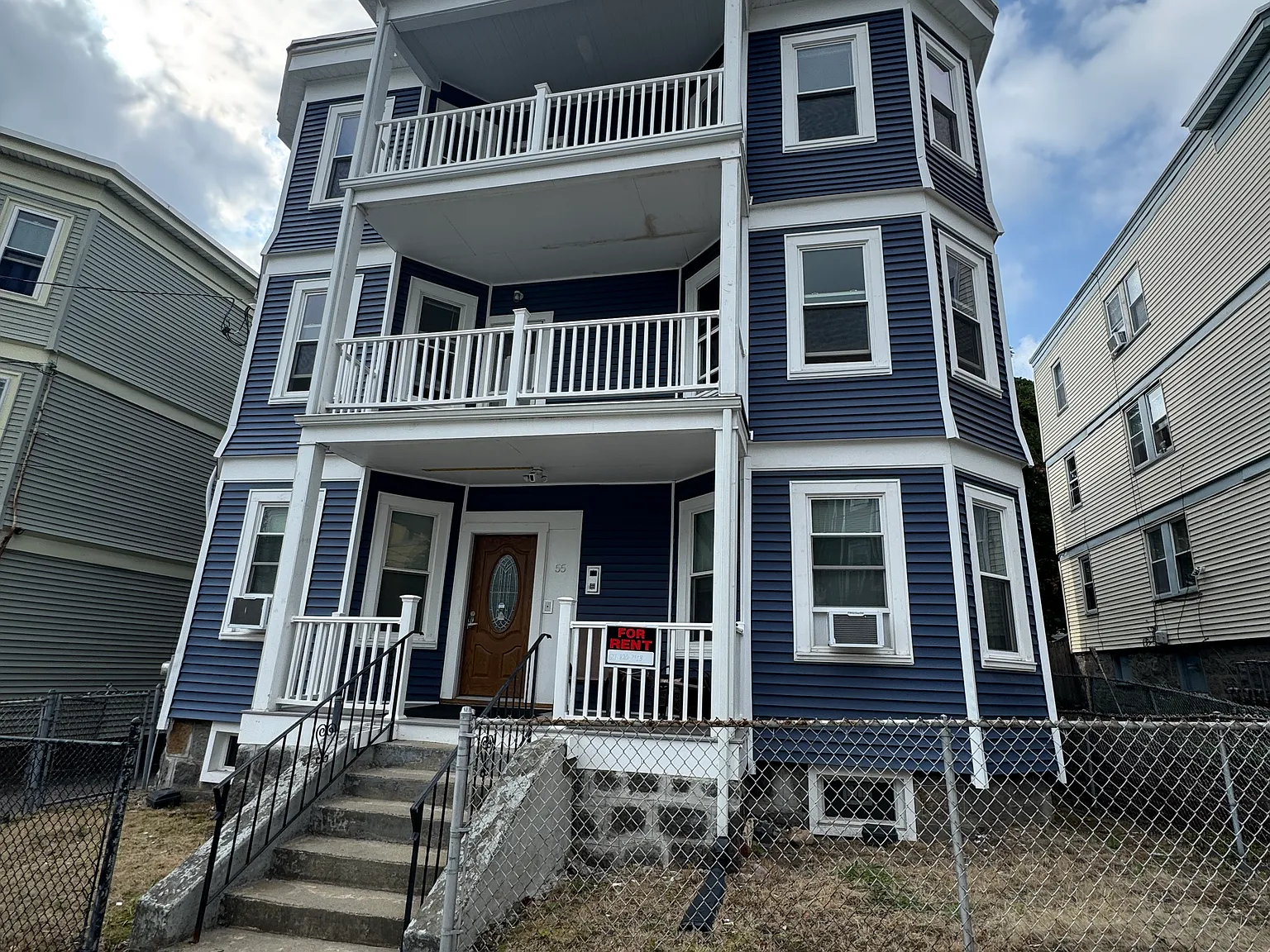 4 bed, 1700 sqft, $3,600 — Photo 3