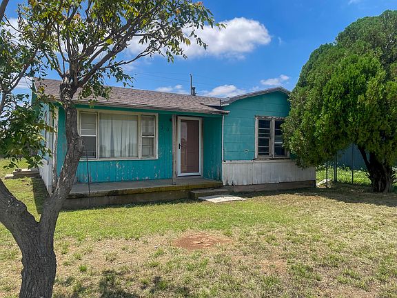 3rd image of 3406 E Broadway