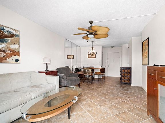 4th image of 200 S Birch Road #407