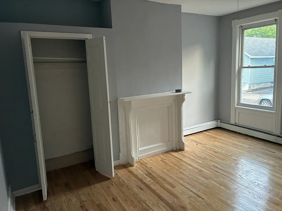 127 Spring St #1