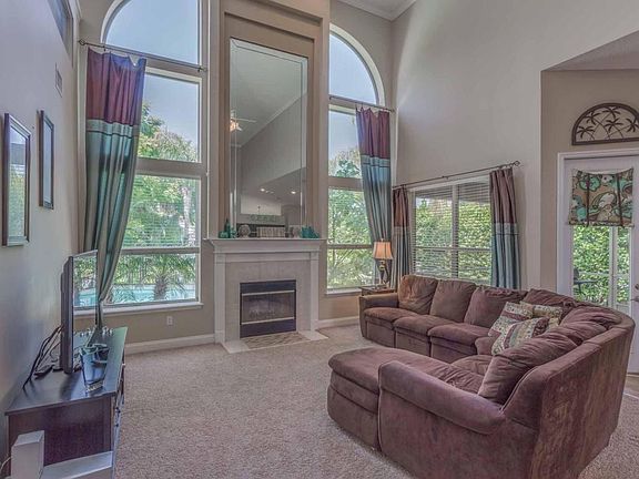 4th image of 2822 Maarten Ct