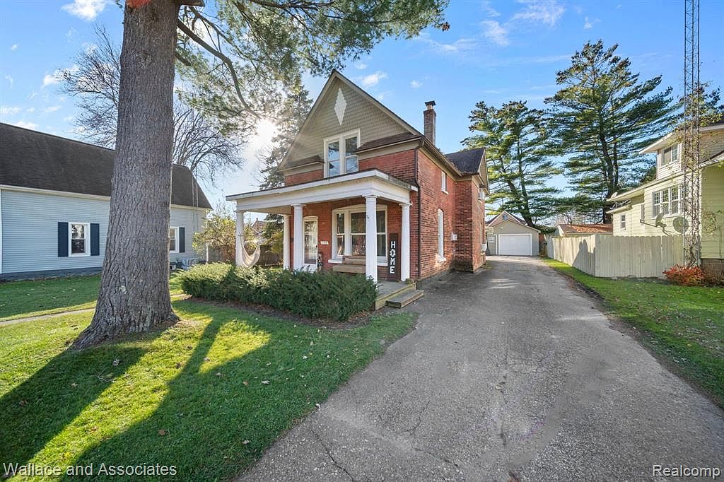 153 N Howard Ave, Croswell, MI 48422 MLS 20230094885 Zillow