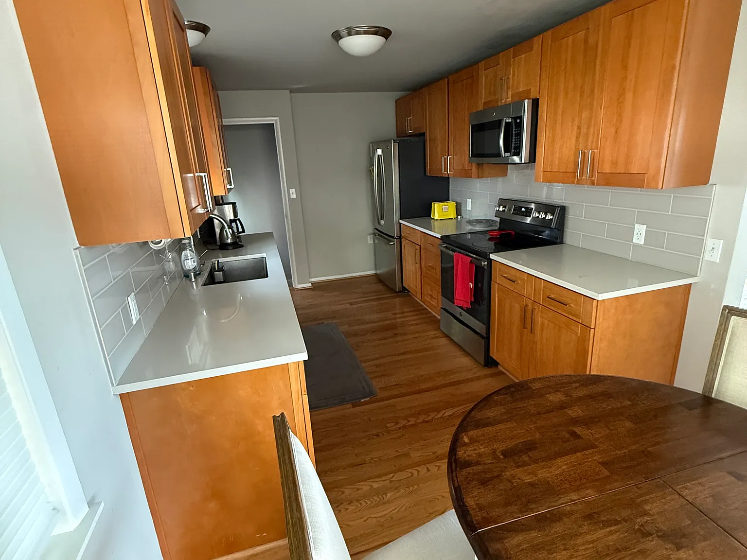 3 bed, 2000 sqft, $5,500 — Photo 4