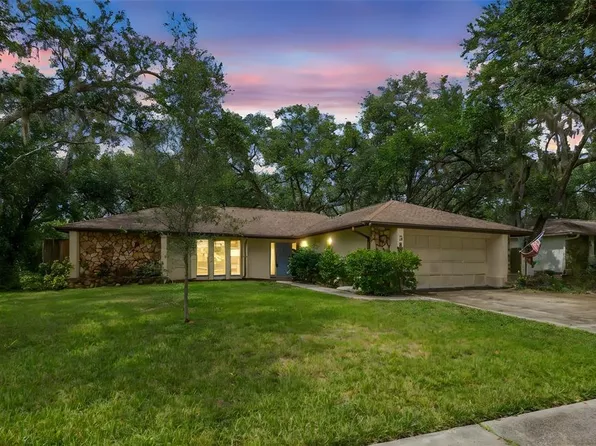 56 Bay Woods Dr, Safety Harbor, FL 34695