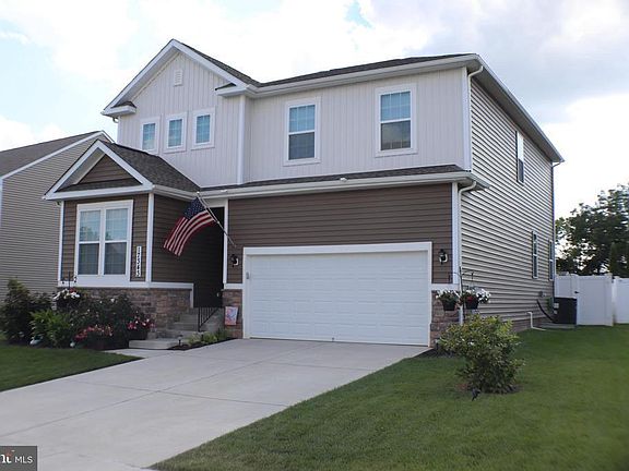 3rd image of 17343 Kilpatrick Ct