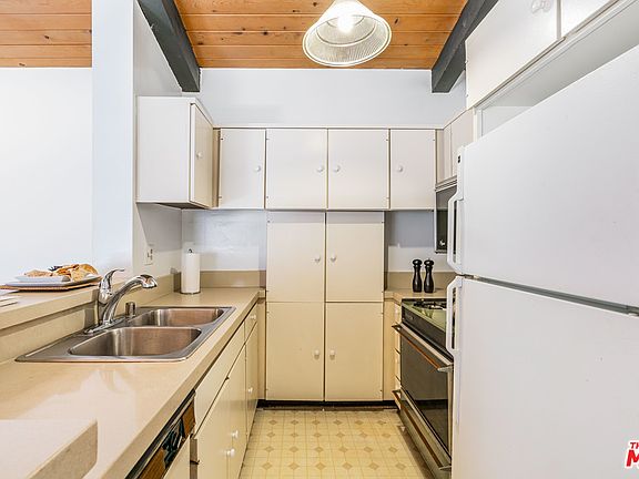 5th image of 6505 Green Valley Cir Unit 311