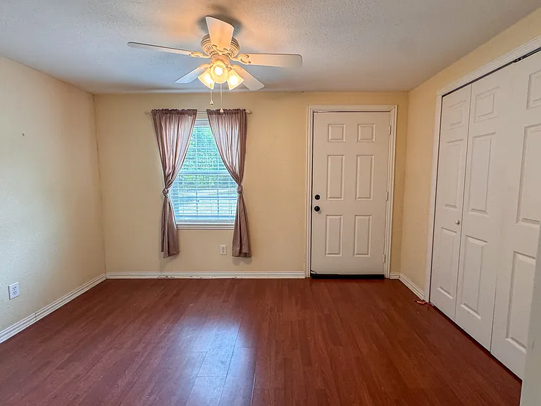 5662 Pamela Ct — Photo 22