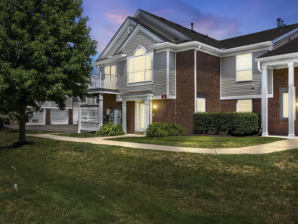 1st image of 16705 Carriage Way