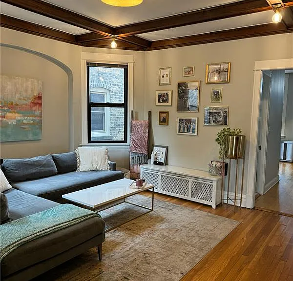 4418 N Artesian Ave #2 — Photo 3
