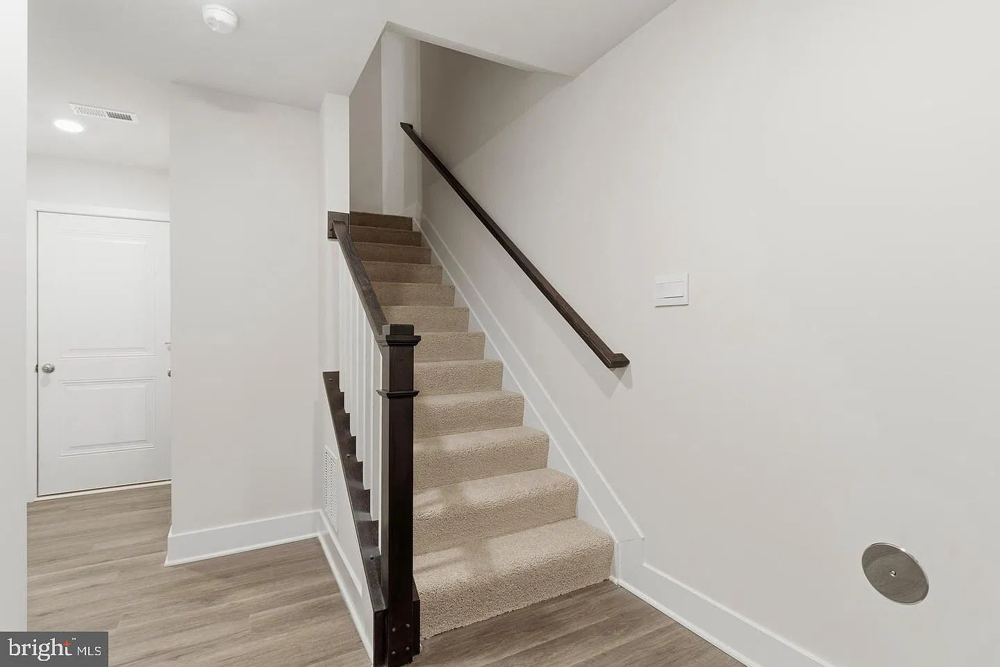 4 bed, 3.0 bath, $3,400 — Photo 3