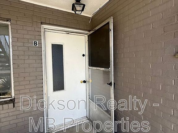 2nd image of 660 Wilson Ave APT B