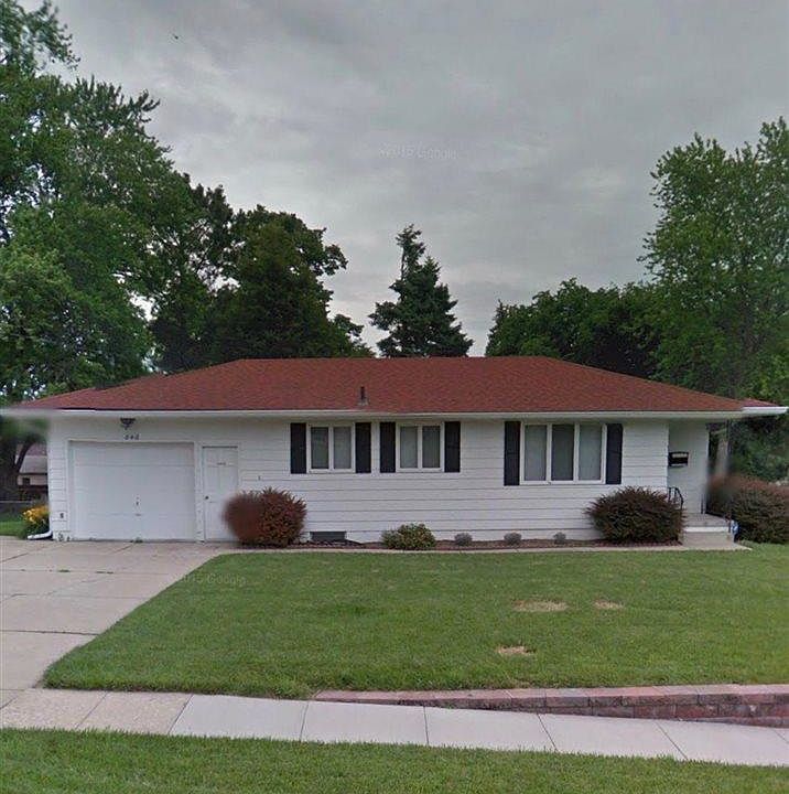 1st image of 848 S Washington St