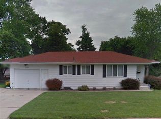 848 S Washington St, Papillion, NE 68046