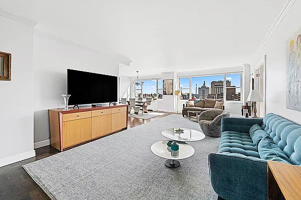 1st image of 340 E 64th St APT 18J