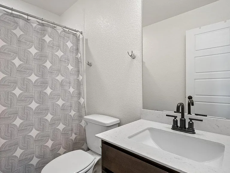 218 Summit Dr — Photo 28