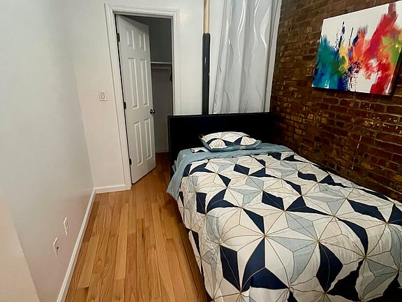 5th image of 170 Delancey St APT 1LG