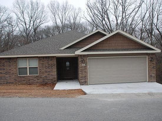 1st image of 6 Montgomery Ln