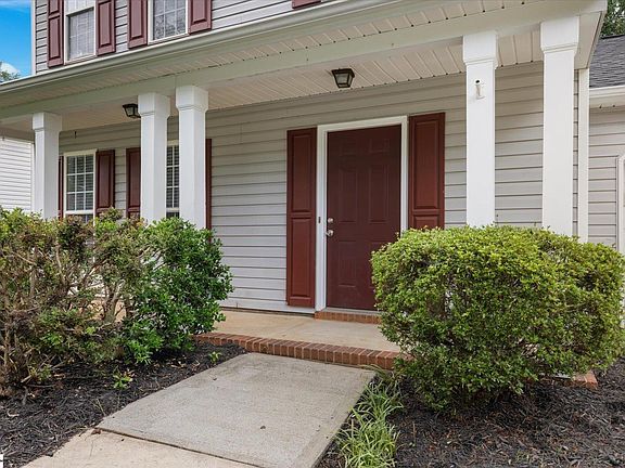 3rd image of 9 Brockmore Dr