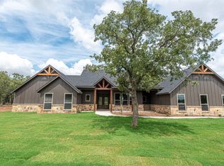 2004 Damascus Rd, Poolville, TX 76487