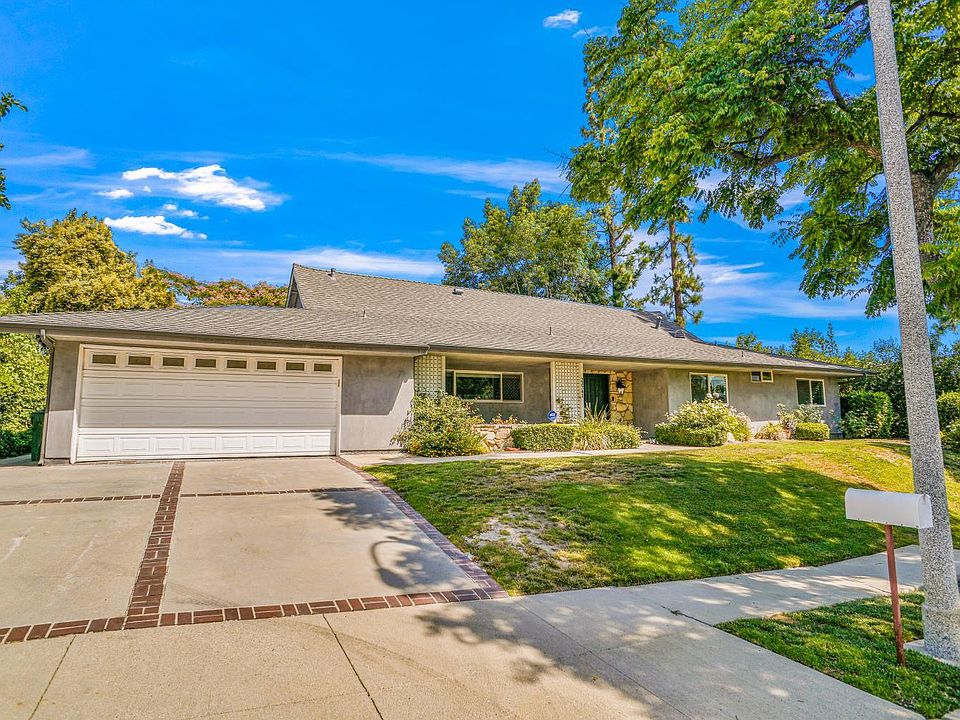 1st image of 23741 Ladrillo St