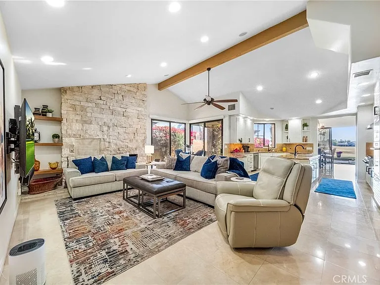 55840 Pebble Bch — Photo 11
