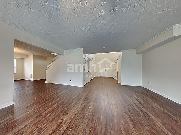 5th image of 8439 Nightshade Dr