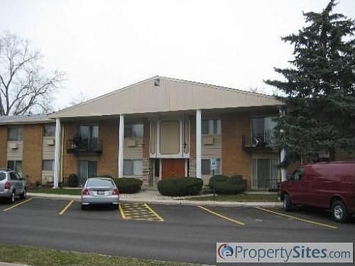 1st image of 8997 Kennedy Dr APT 2G