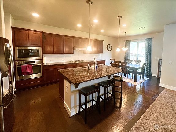 5th image of 8926 SE Aster Street
