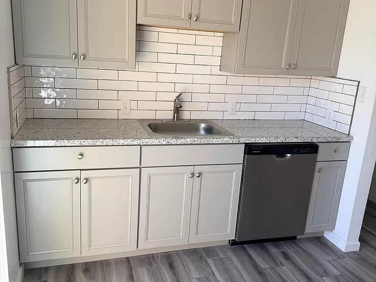 40 W Beverly Dr — Photo 26