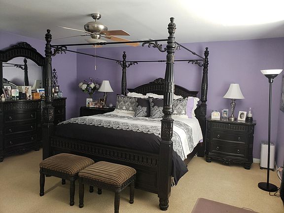 5th image of 242 S Oakglen Ave