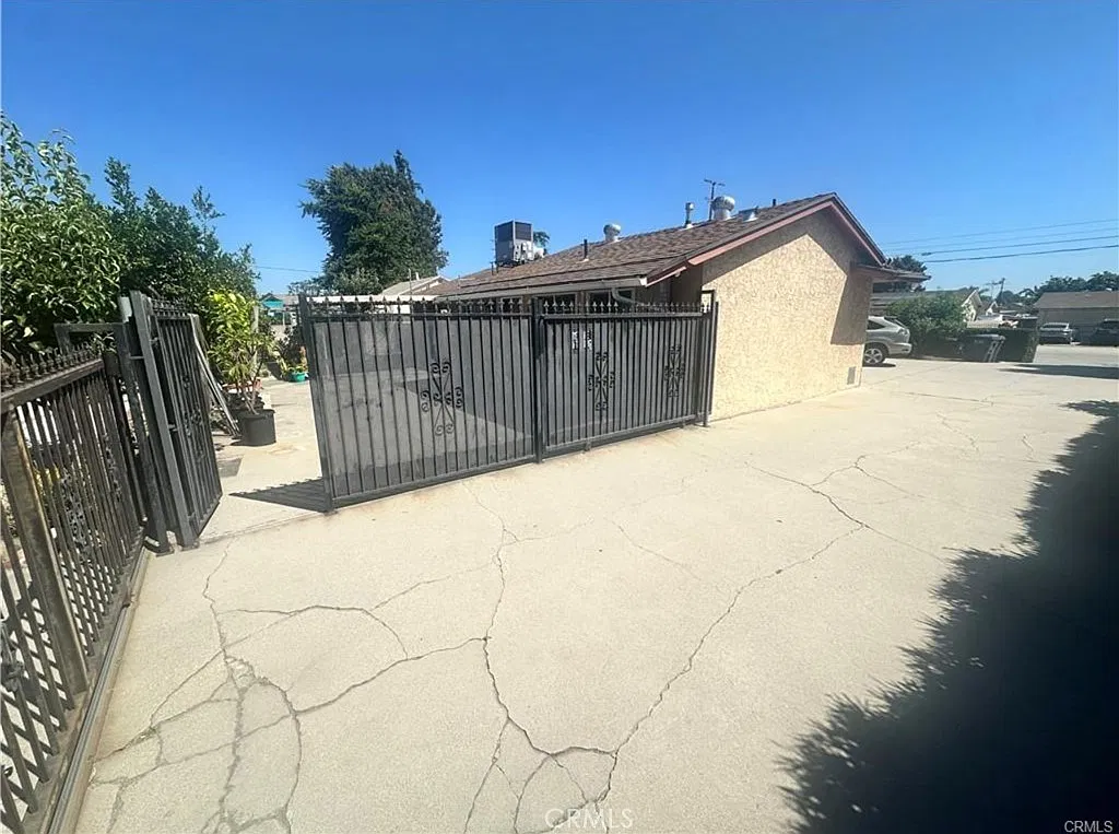 1 bed, 500 sqft, $2,000 — Photo 2