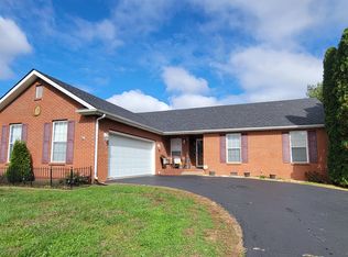 100 Devonne Dr, Mount Sterling, KY 40353