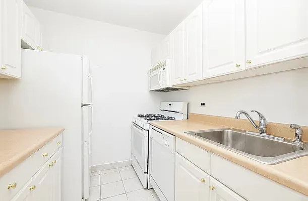 Rented by PocketBroker Inc | media 14