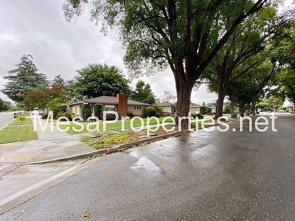 3rd image of 2609 2nd St