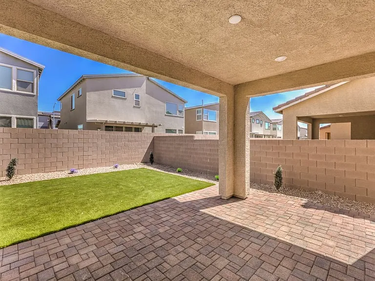 4208 Bayley Skye Ave — Photo 27