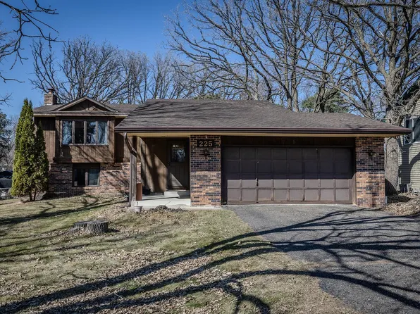 225 106th Ave NW, Coon Rapids, MN 55448