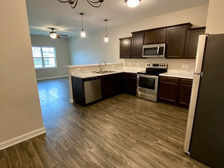 206 Alexa Pl — Photo 4